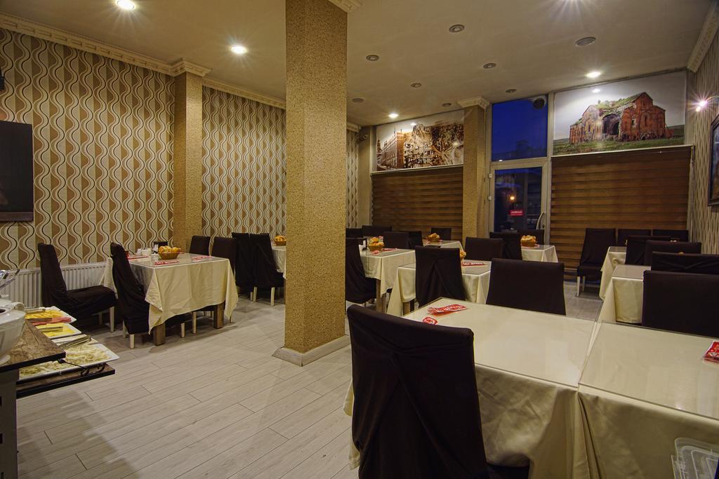 Kars Konak Hotel Kültér fotó